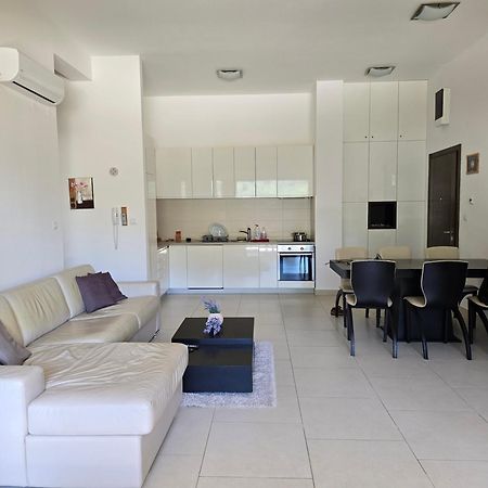 Lavender Bay Apartment Dee B02 Donji Morinj Exterior photo